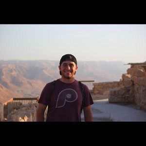 Meet your Posher, Adam